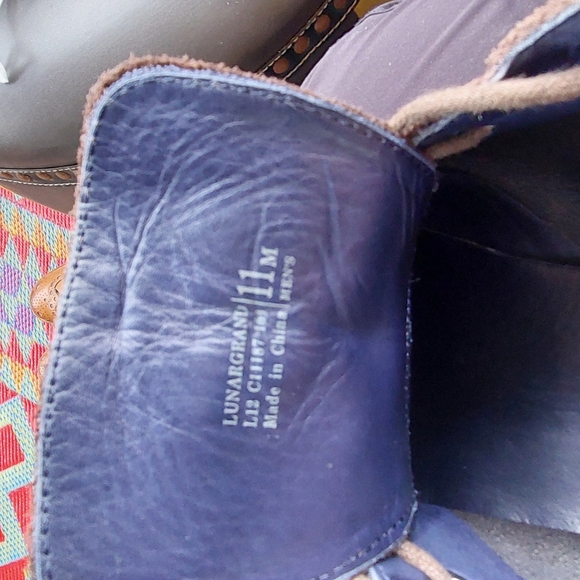 Size 11 Cole Haan Chukka Boots - Picture 8 of 8